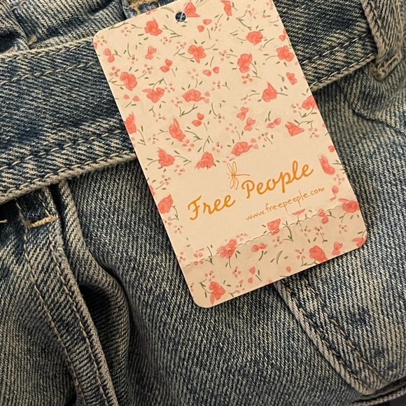 East of Eden Medium Wash Denim Belted Mini Skirt Size: 30 - Picture 5 of 10